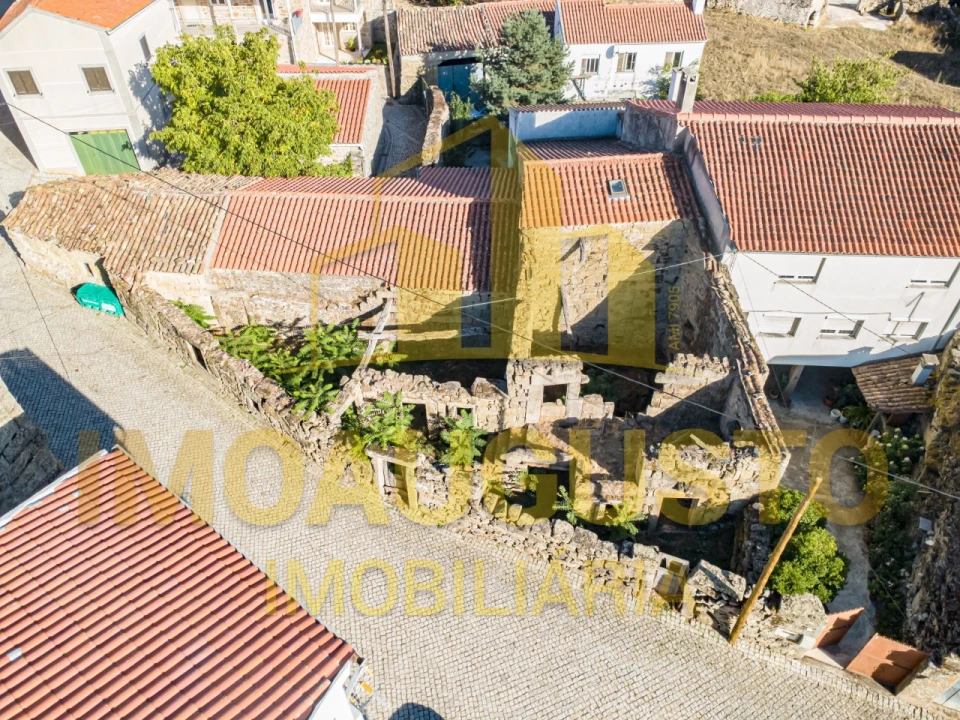 Moradia T3 para Venda em Pinzio Foto 4