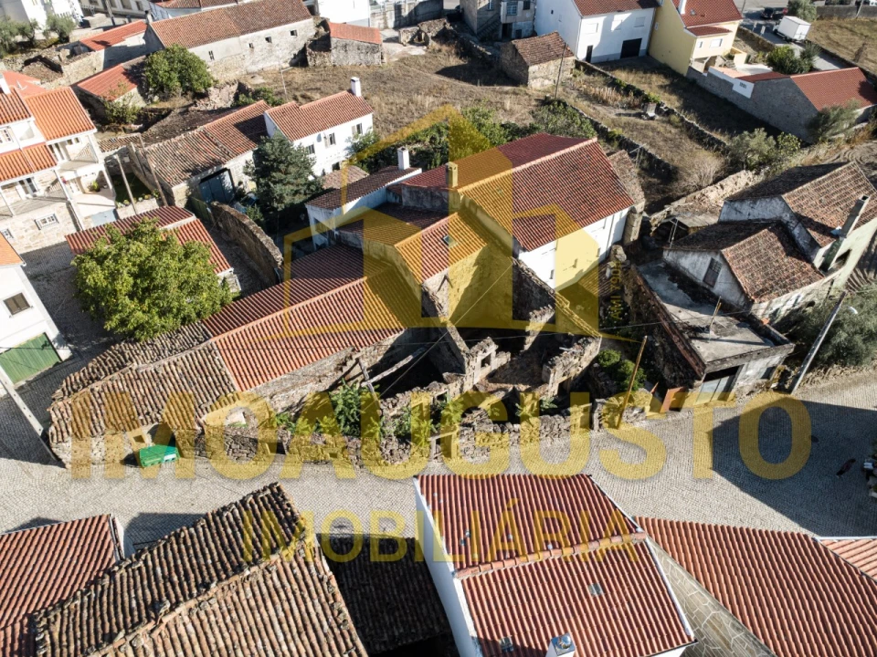 Moradia T3 para Venda em Pinzio Foto 5