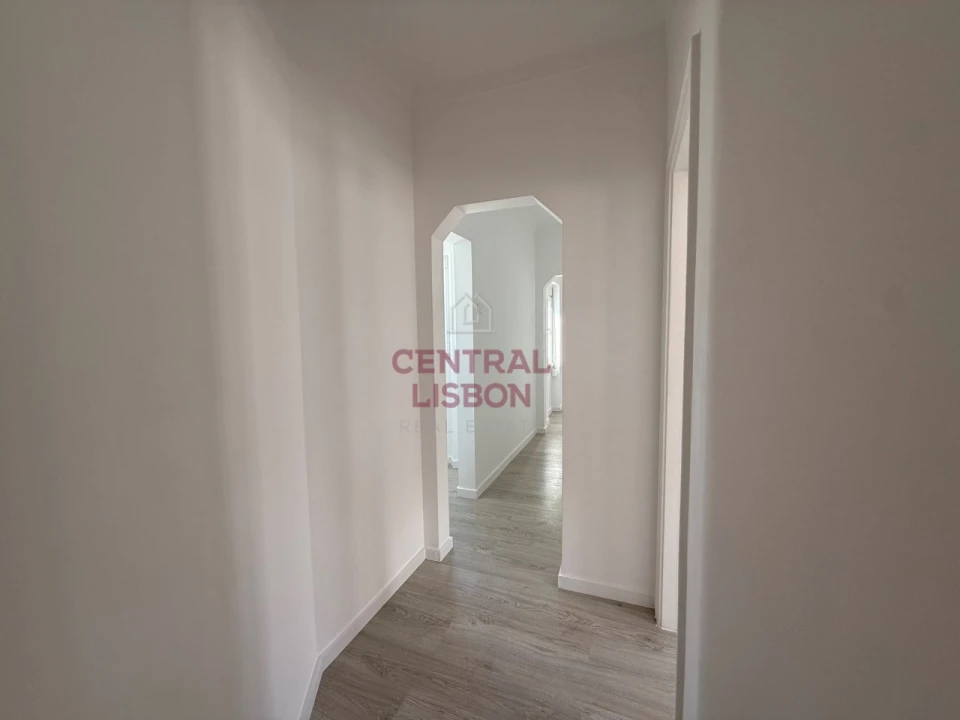 Apartamento T1 para Venda em São Vicente Foto 4