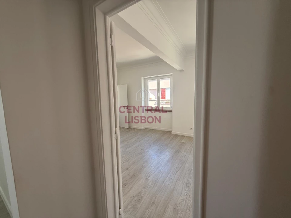 Apartamento T1 para Venda em São Vicente Foto 5