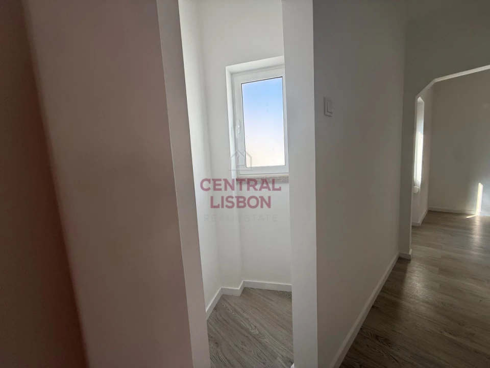 Apartamento T1 para Venda em São Vicente Foto 11