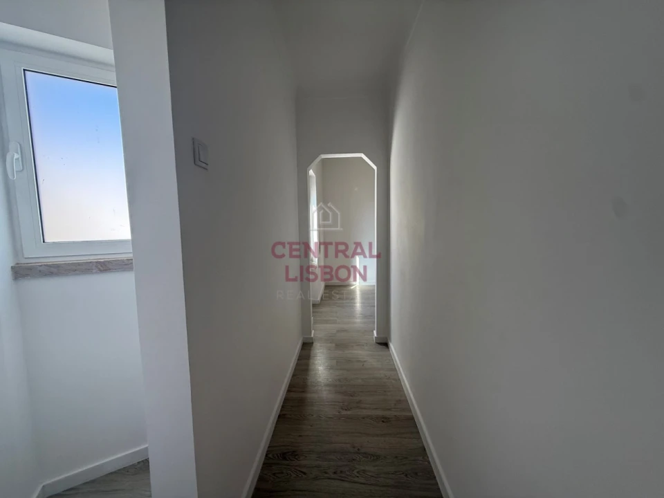 Apartamento T1 para Venda em São Vicente Foto 12