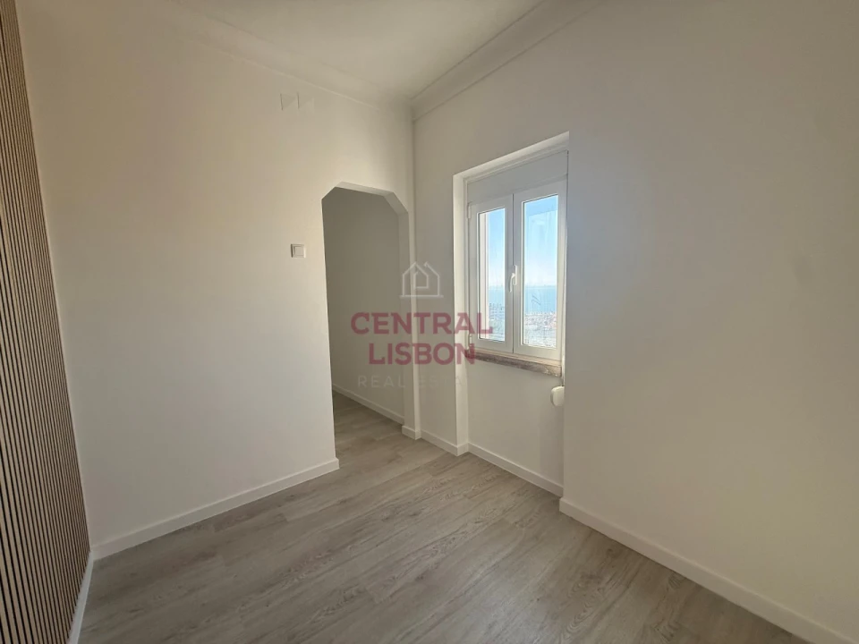 Apartamento T1 para Venda em São Vicente Foto 14