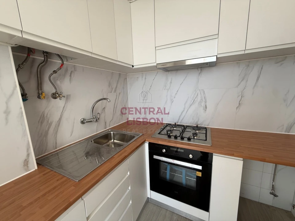 Apartamento T1 para Venda em São Vicente Foto 18