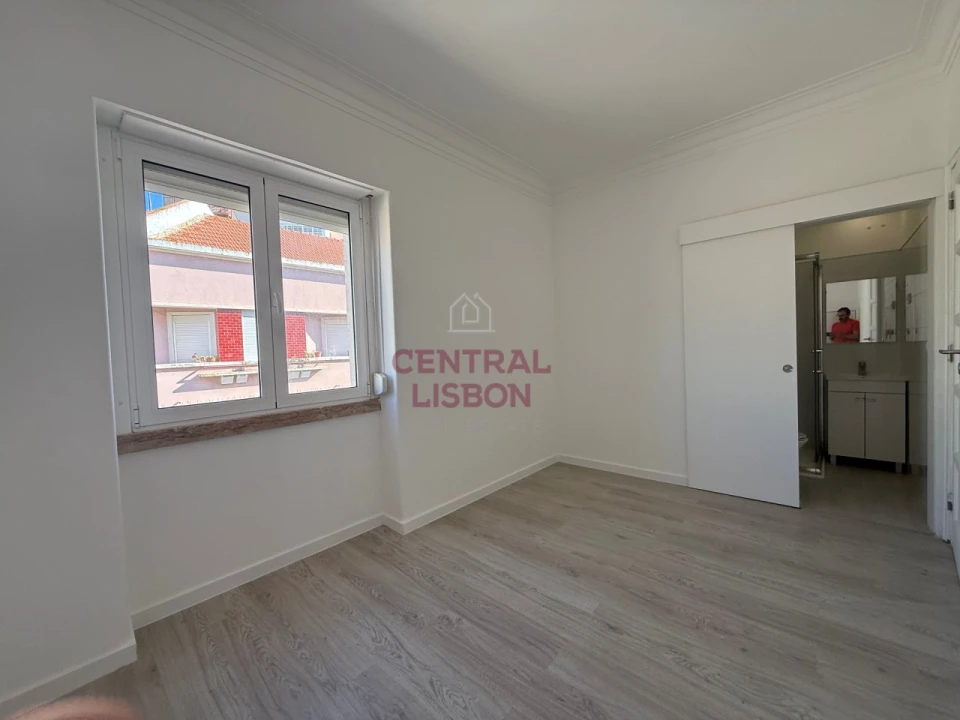 Apartamento T1 para Venda em São Vicente Foto 24