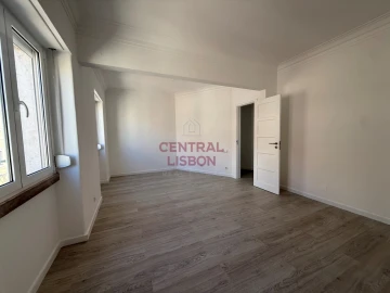 Apartamento T1 para Venda em São Vicente