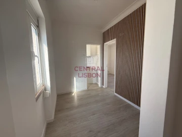 Apartamento T1 para Venda em São Vicente