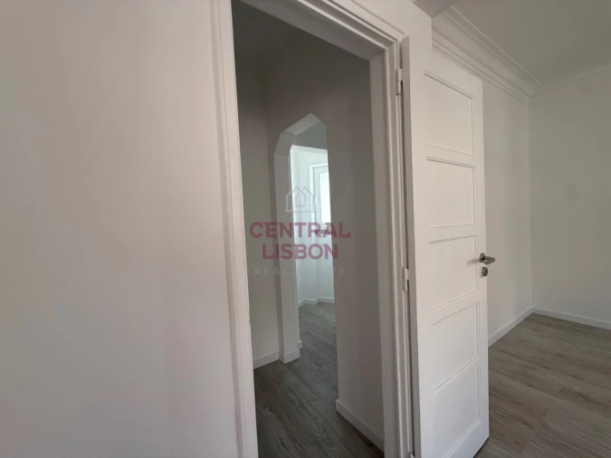 Apartamento T1 para Venda em São Vicente Foto 10