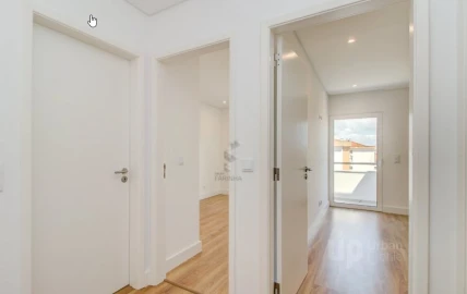 Apartamento T3 para Arrendamento em Algés, Linda-A-Velha e Cruz Quebrada-Dafundo