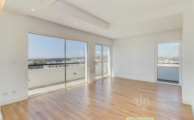 Apartamento T3 para Arrendamento em Algés, Linda-A-Velha e Cruz Quebrada-Dafundo Foto 4