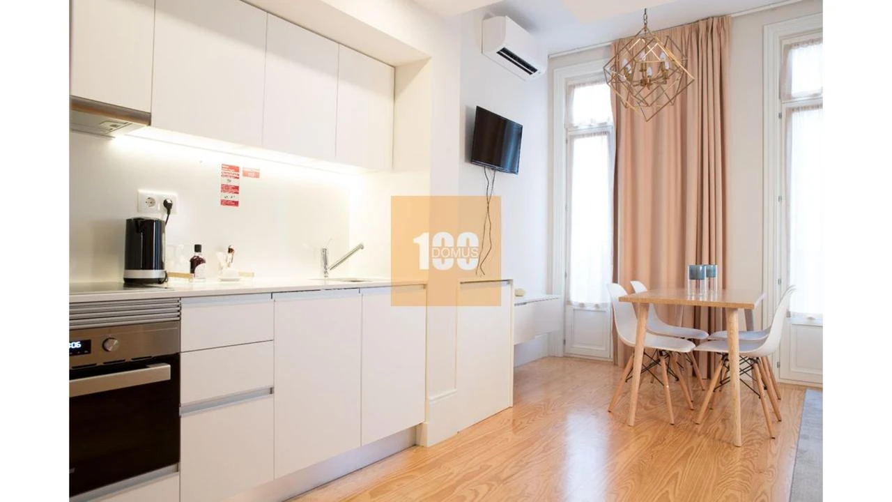 Apartamento para Venda em Cedofeita, Santo Ildefonso, Sé, Miragaia, São Nicolau e Vitória Foto 3