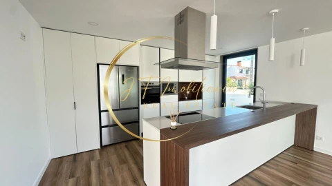 Moradia T4 para Venda em Ílhavo (São Salvador)