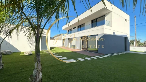 Moradia T4 para Venda em Ílhavo (São Salvador)