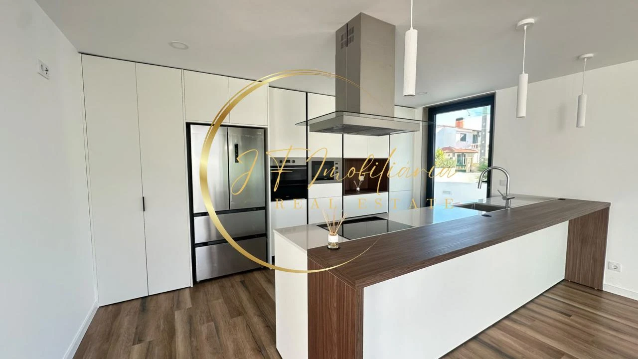 Moradia T4 para Venda em Ílhavo (São Salvador) Foto 9