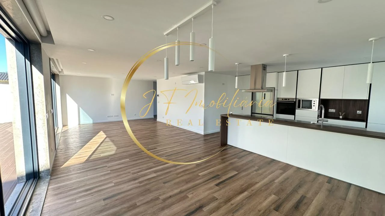 Moradia T4 para Venda em Ílhavo (São Salvador) Foto 8