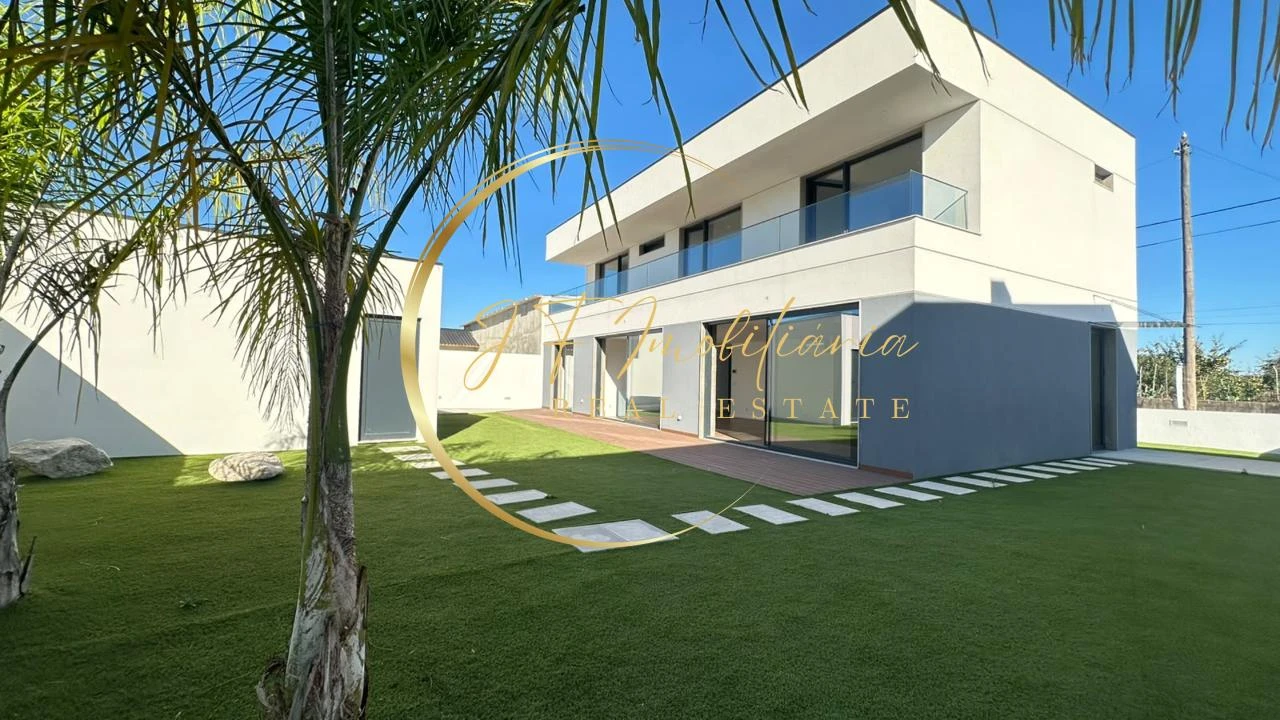 Moradia T4 para Venda em Ílhavo (São Salvador) Foto 1