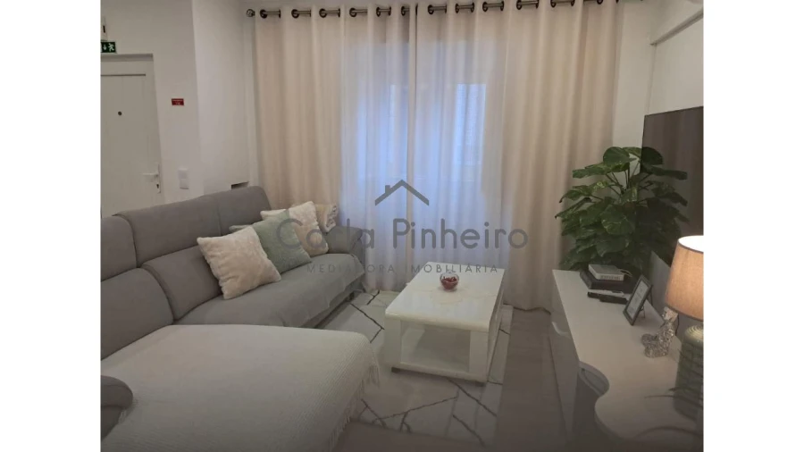 Moradia T2 para Arrendamento em Cercal Foto 2