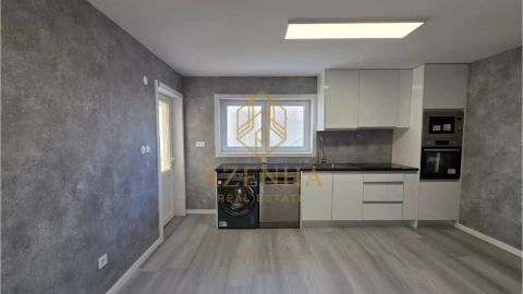 Moradia T3 para Venda em Santa Maria de Lamas