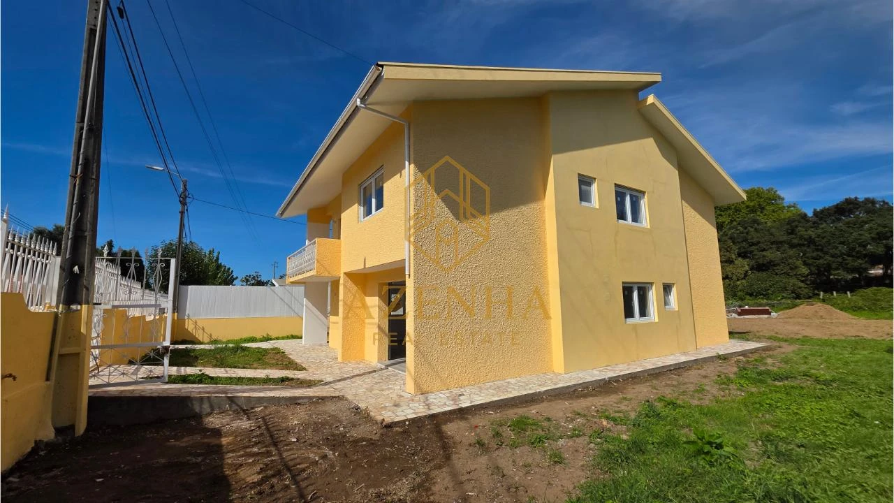 Moradia T3 para Venda em Santa Maria de Lamas Foto 30
