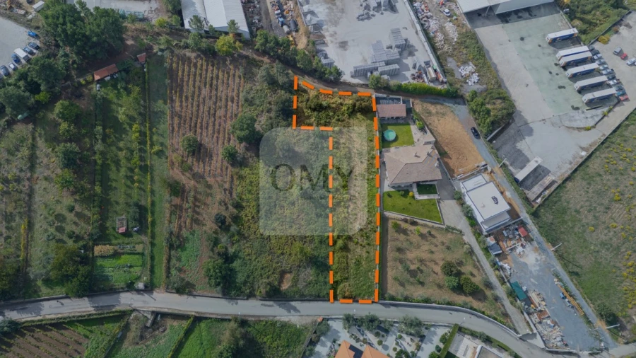 Terreno para Venda em Constantim e Vale de Nogueiras Foto 2