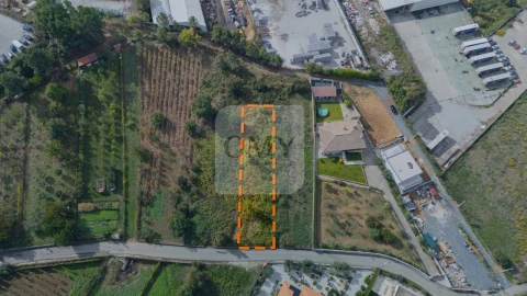 Terreno para Venda em Constantim e Vale de Nogueiras