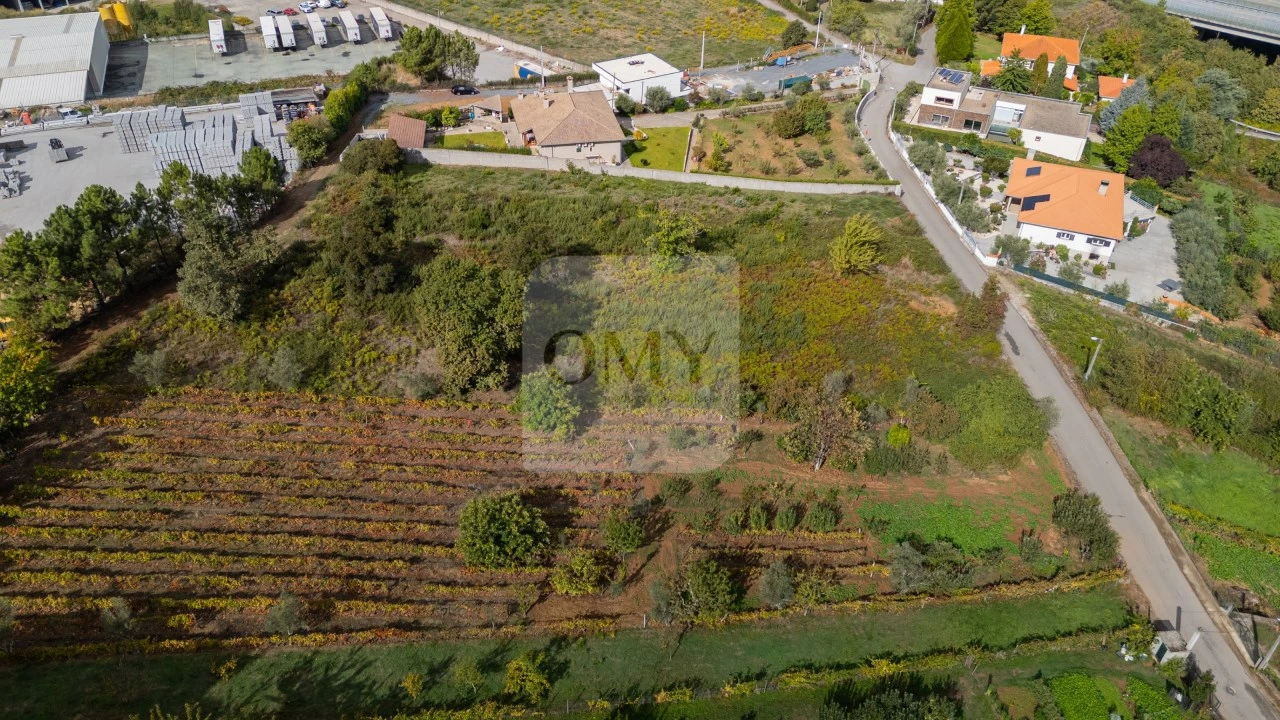 Terreno para Venda em Constantim e Vale de Nogueiras Foto 9