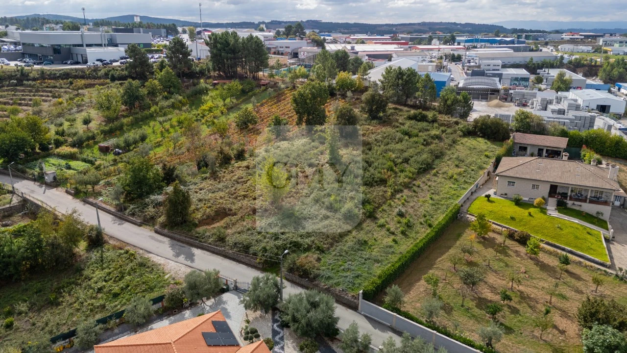 Terreno para Venda em Constantim e Vale de Nogueiras Foto 11