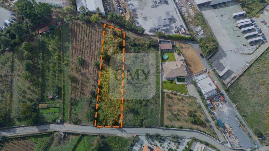 Terreno para Venda em Constantim e Vale de Nogueiras