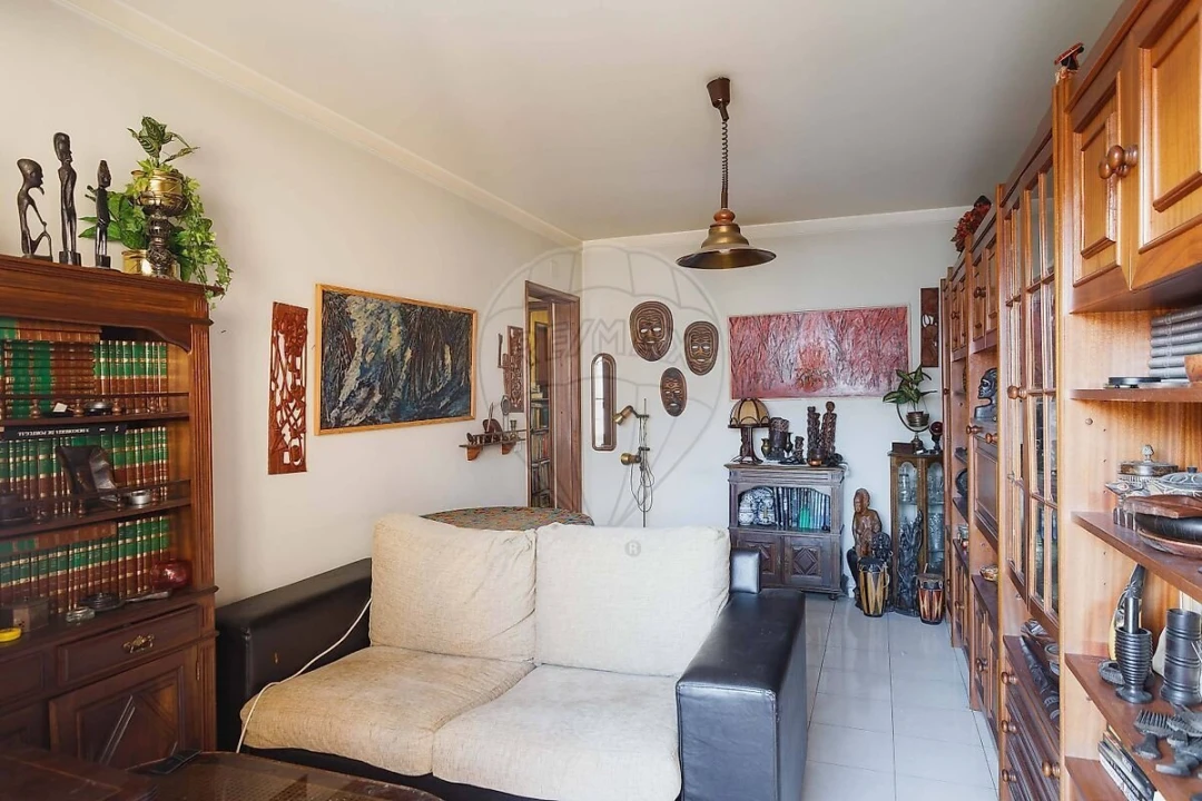Apartamento T2 para Venda em Encosta do Sol Foto 3