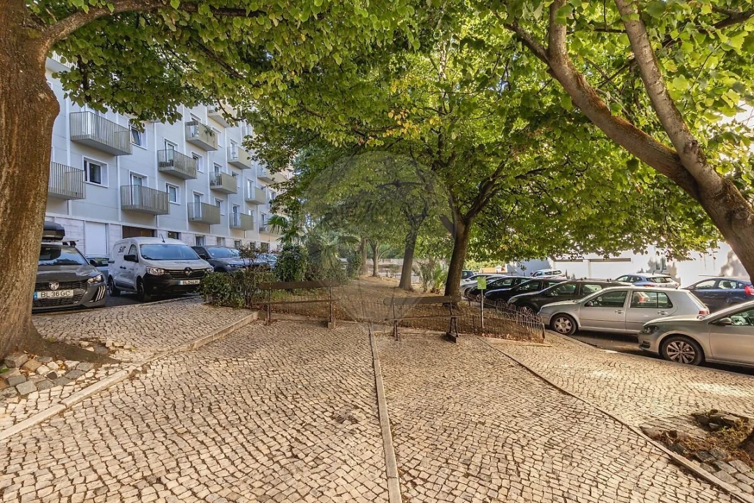 Apartamento T3 para Venda em Santo António Foto 45