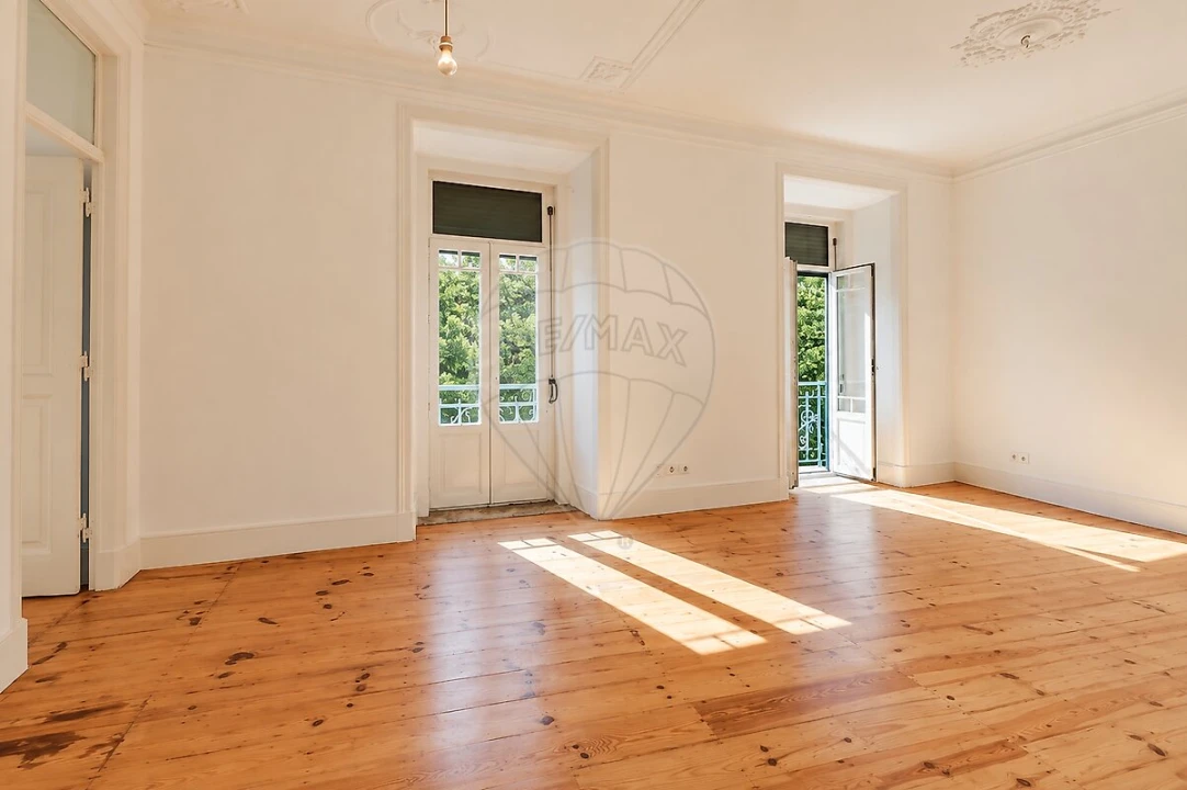 Apartamento T3 para Venda em Santo António Foto 6