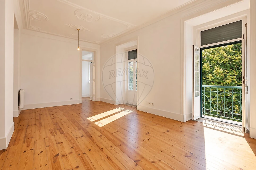 Apartamento T3 para Venda em Santo António Foto 7