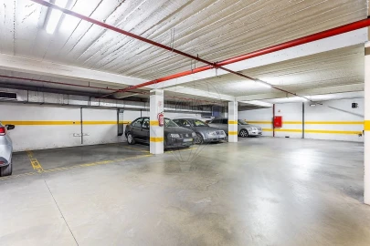 Apartamento T1 para Venda em Benfica
