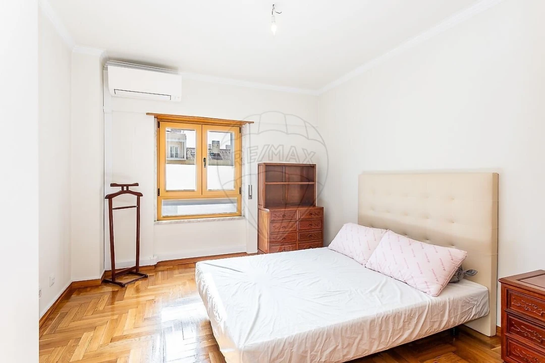 Apartamento T1 para Venda em Benfica Foto 9