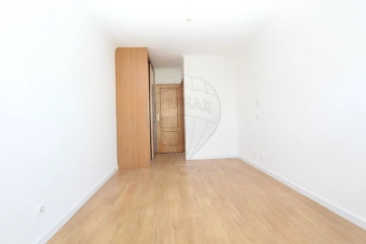 Apartamento T2 para Venda em Malveira e São Miguel de Alcainça