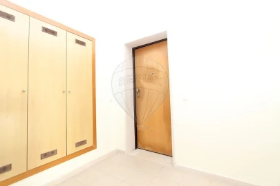 Apartamento T2 para Venda em Malveira e São Miguel de Alcainça