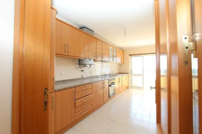 Apartamento T2 para Venda em Malveira e São Miguel de Alcainça