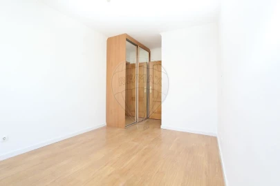Apartamento T2 para Venda em Malveira e São Miguel de Alcainça