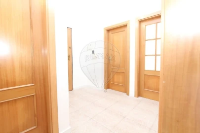 Apartamento T2 para Venda em Malveira e São Miguel de Alcainça