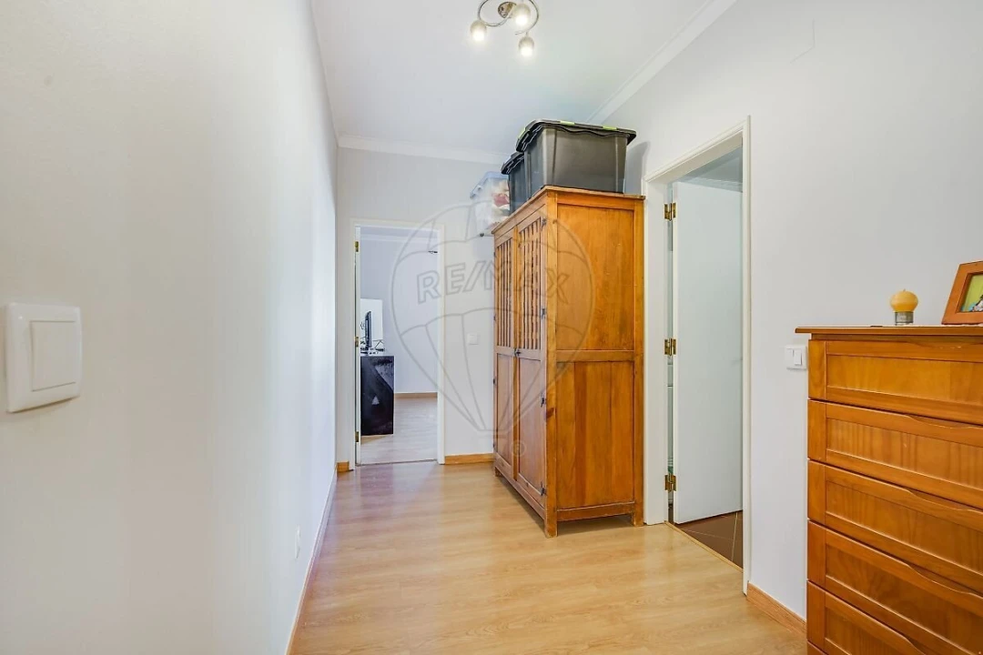 Apartamento T4 para Venda em Laranjeiro e Feijó Foto 8
