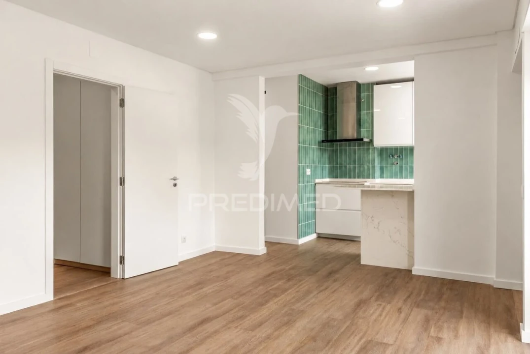 Apartamento T3 para Venda em Santo António dos Cavaleiros e Frielas Foto 2