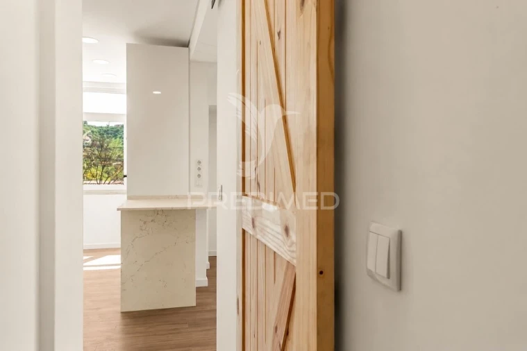 Apartamento T3 para Venda em Santo António dos Cavaleiros e Frielas Foto 11