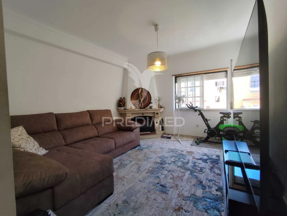 Apartamento T2 para Venda em Seixal, Arrentela e Aldeia de Paio Pires Foto 4