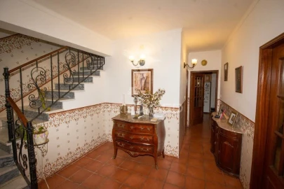 Moradia T4 para Venda em Espírito Santo, Nossa Senhora da Graça e São Simão