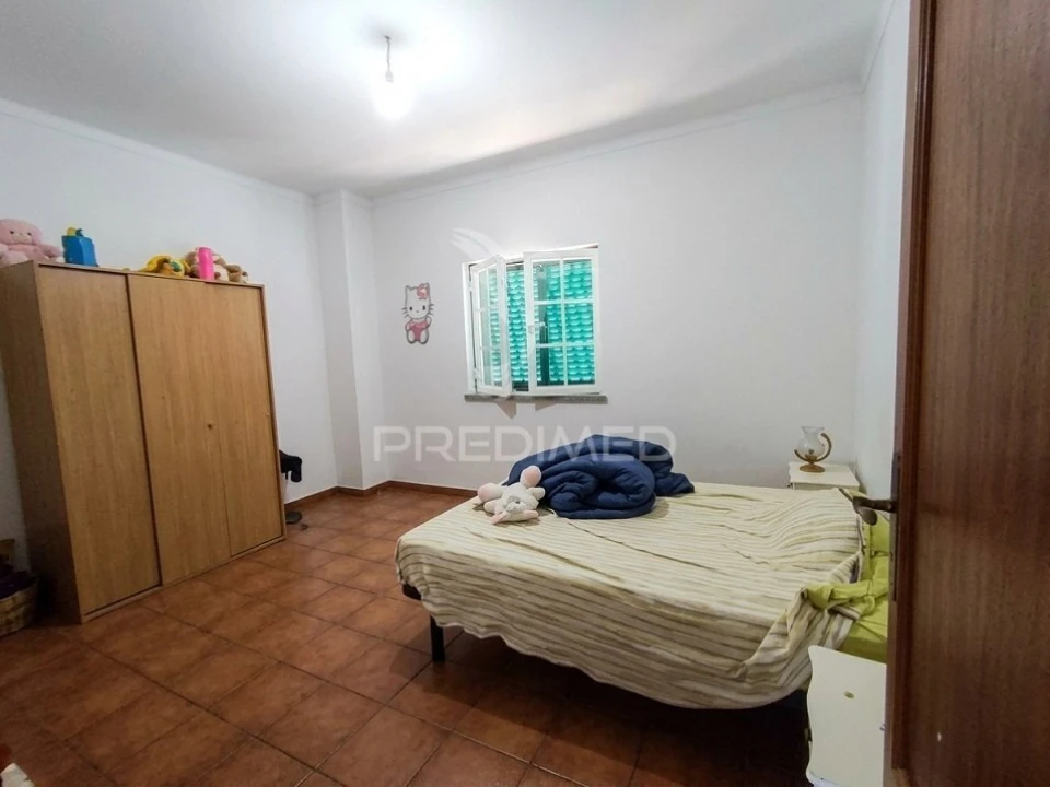 Moradia T4 para Venda em Espírito Santo, Nossa Senhora da Graça e São Simão Foto 11