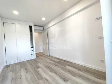 Apartamento T3 para Venda em Seixal, Arrentela e Aldeia de Paio Pires