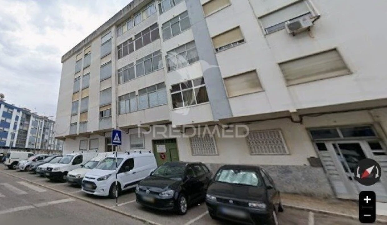 Apartamento T3 para Venda em Seixal, Arrentela e Aldeia de Paio Pires Foto 2