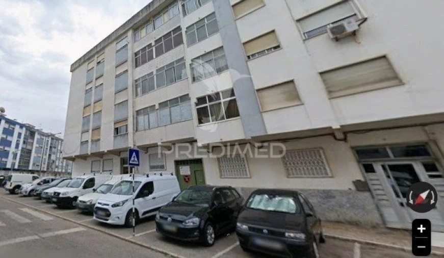 Apartamento T3 para Venda em Seixal, Arrentela e Aldeia de Paio Pires Foto 2