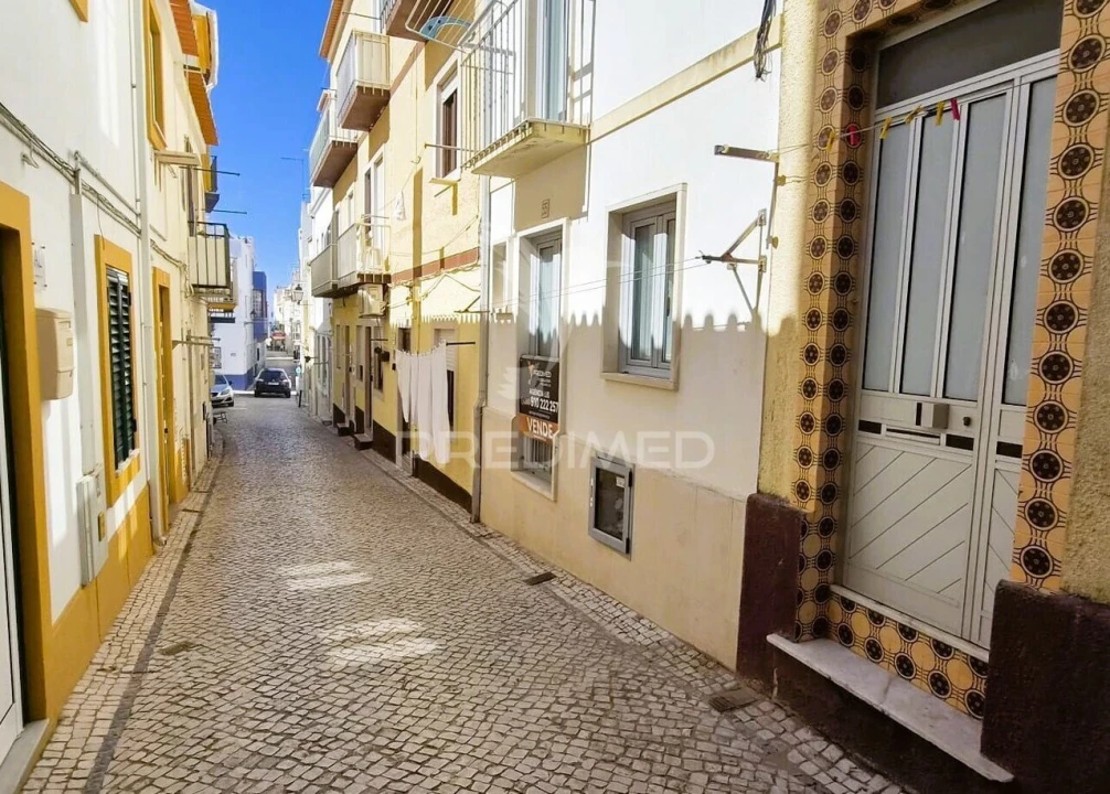 Apartamento T1 para Venda em Nazare Foto 11