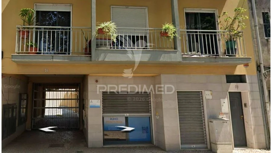 Garagem para Venda em Moita